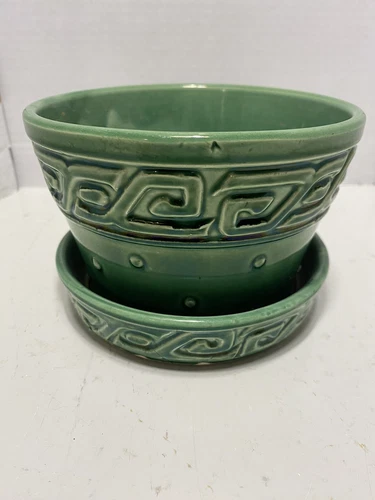 McCoy flowerpot Greek Key green