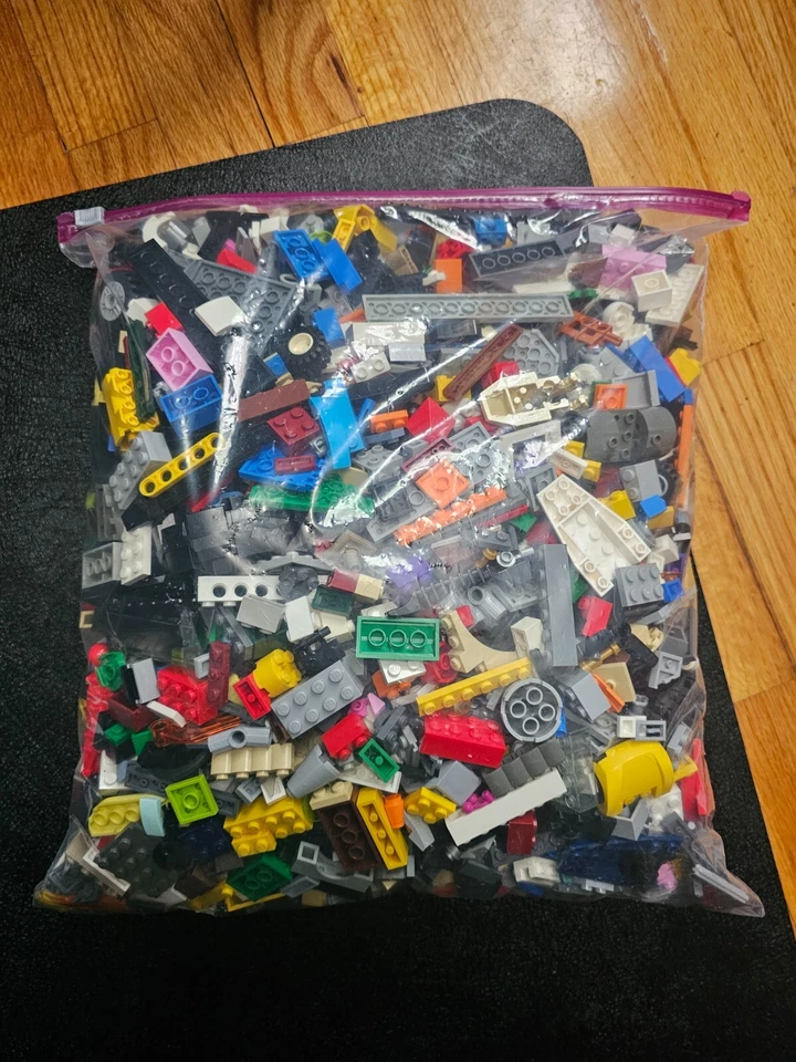 LEGO Bulk Lot of Pieces - Over 6 LBS (City, Friends, Star Wars, etc) - Image 2 of 2