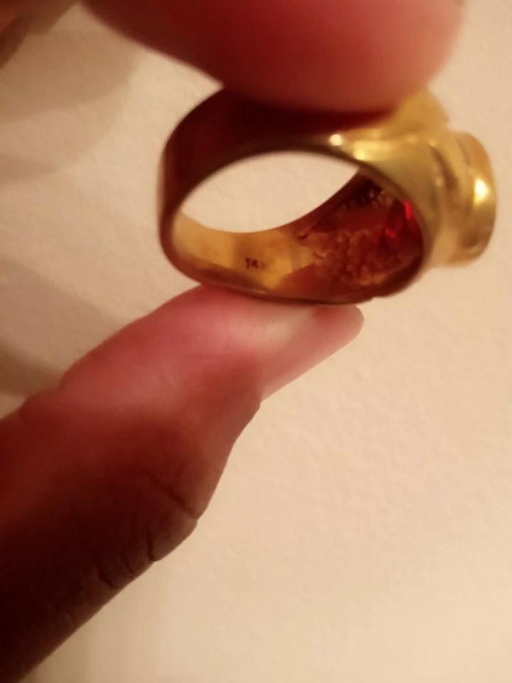 14k Ring With 2ct Ruby - Image 2 of 2