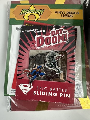 Culture Fly DC Comics World’s Finest The Collection XL Open Box Original Tags - Picture 14 of 24