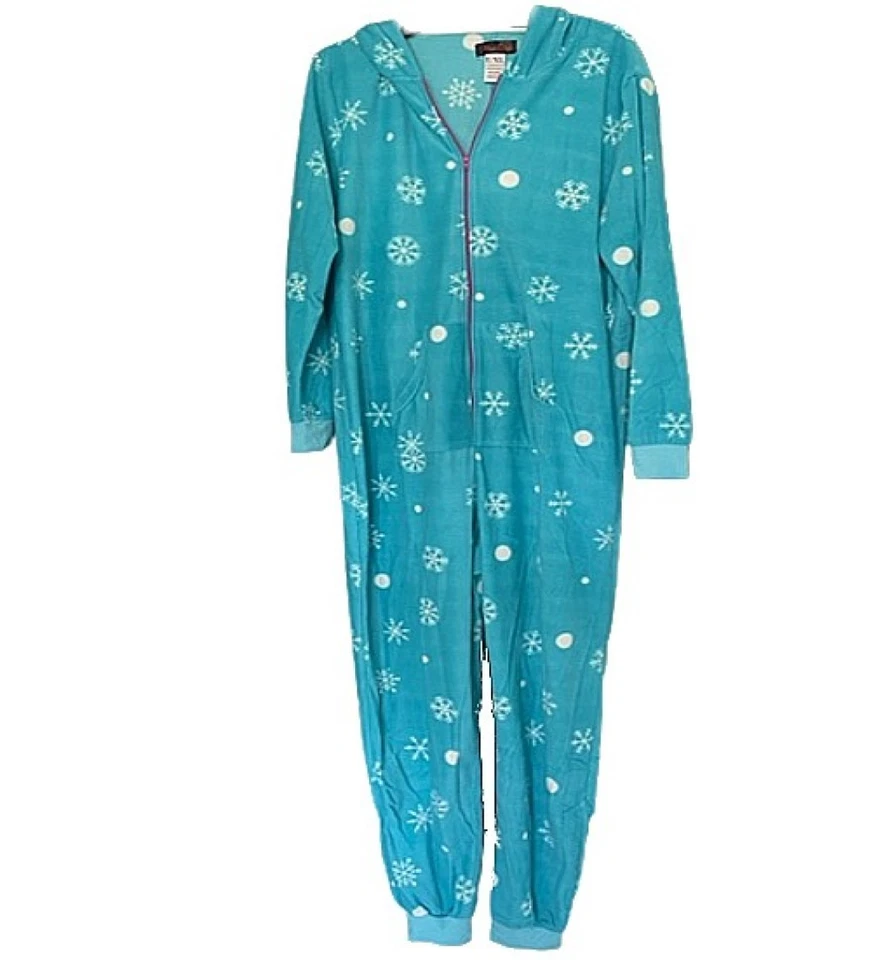 Acogedor pijama polar con capucha de una pieza con patrón de copo de nieve - cómodo listo para el frío Foto 3 de 4