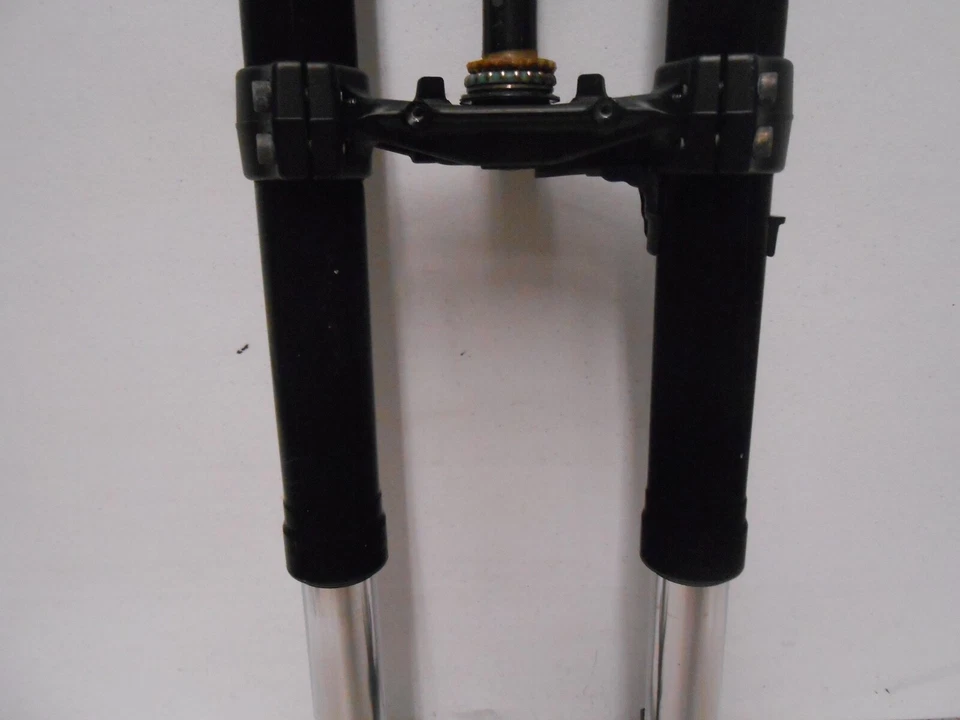 Horquilla delantera 15 2015 KTM Duke 390 OEM triple árbol izquierda derecha Foto 3 de 4