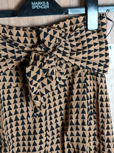 Free People Suri Brown Arrow Print Skirt *Converts to a top* Size XS - Picture 6 of 8