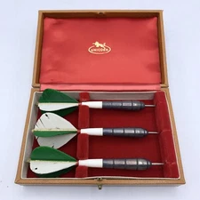 Vintage RARE Unicorn Dart Set Green & White Feathered Flights In Original Case