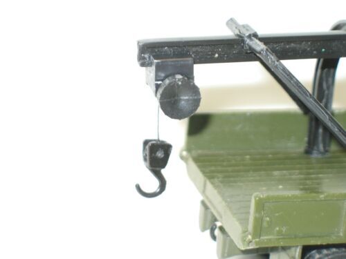 DINKY TOYS, GMC CITERNE siége non percé militaire