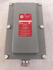 ALLEN-BRADLEY 836-C64E TYPE 7&9 250 PSI PRESSURE SWITCH