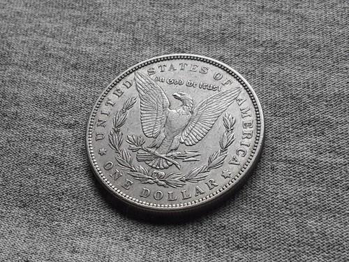 1881 MORGAN SILVER DOLLAR - Picture 7 of 10