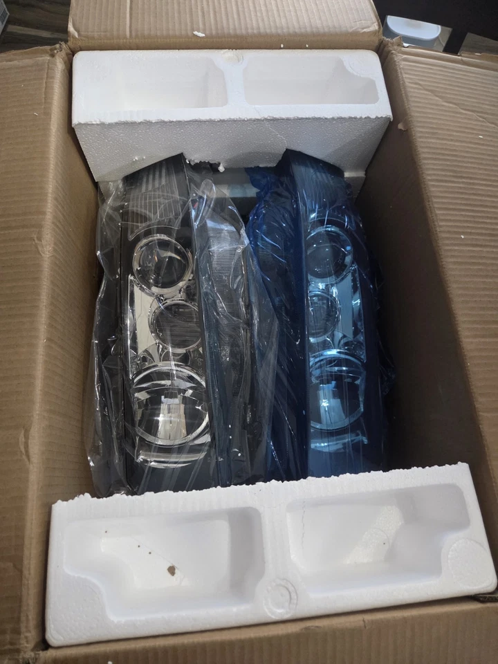 New Black Housing Projector Headlights 2004 2005 2006 2007 2008 Acura  TSX - Image 4 of 4