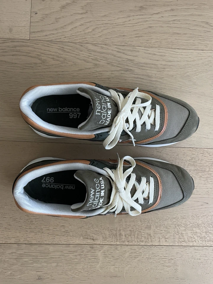 New Balance 997 • Size 10 • Olive Tan • Distinct Pack M997DCS • Made in USA 🇺🇸 - Image 3 of 4