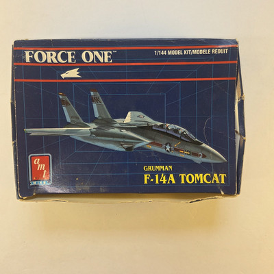 Grumman F-14A Tomcat 1:144 AMT Ertl Parts In Sealed Bag