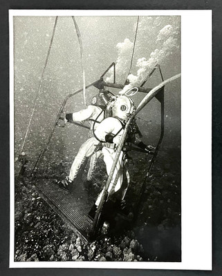 1973 US Navy Helium Oxygen Diving Rigs Divers Hawaii Vintage Press Photo