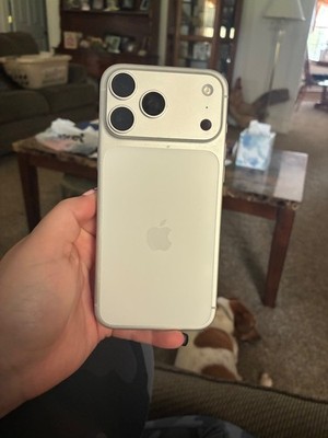 Apple iPhone 17 Pro Max - 256 GB - Silver (Xfinity)