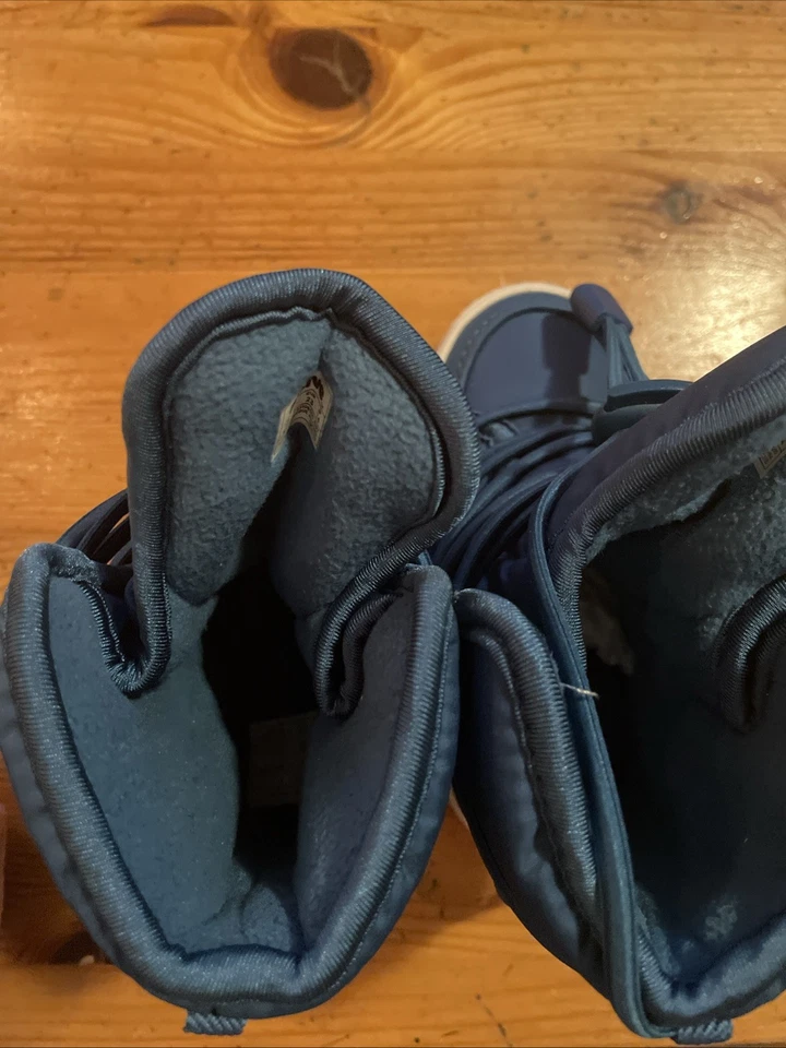 ¡Botas nativas nunca usadas! Chamonix Depth Blue — Botas para niños Foto 2 de 4