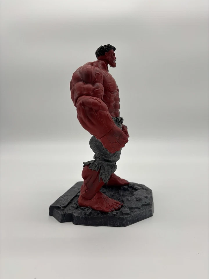 Diamond Select Comic Red Incredible Hulk 10" Action Figure Marvel Universe 2012 - Image 4 of 4
