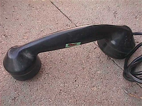 BLACK Telephone HANDSET Vintage Bakelite? Telephone no marking PART+CORD (w8) - Picture 3 of 3