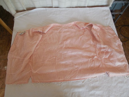 De Paris house of fashion pink beaded sweater, top, vest size L 1950's - Afbeelding 6 van 9