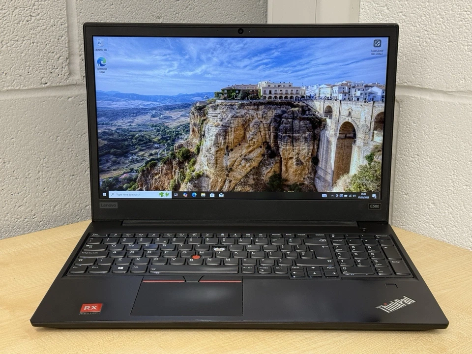 Lenovo ThinkPad E580 15.6" Quad i7-8550U 8GB 256GB NVMe WIFI Windows 10 Laptop N - Image 2 of 4
