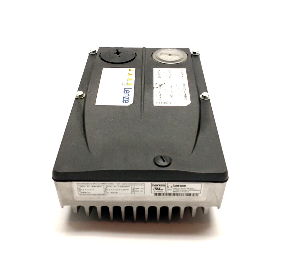 Accionamiento e inversor descentralizado Lenze E84DGDVB55142PS 8400 Motec .55kW E84DGVN1E Foto 3 de 4