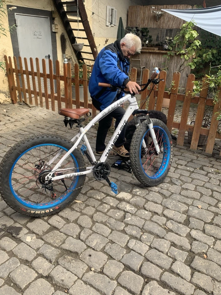 Fatbike Mountainbike 26 Zoll 24 Gang , Shimano Schaltung Scheibenbremse Weis - Bild 2 von 3