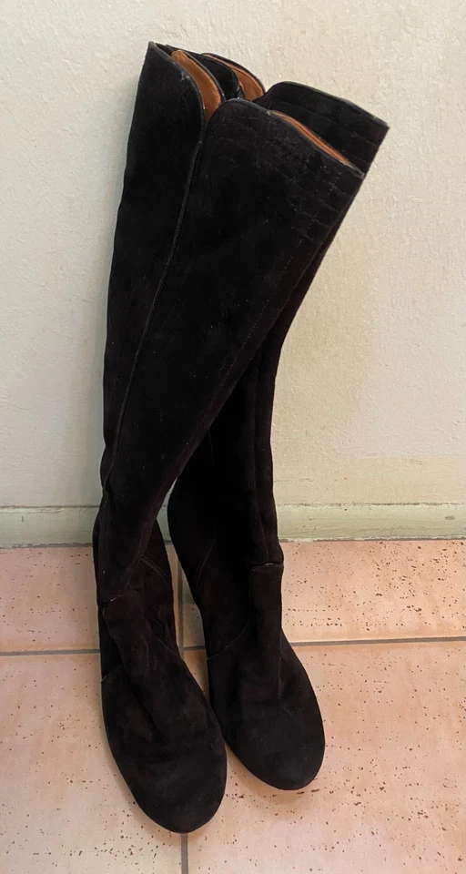 Botas Clarks Gamuza Cuero Negro - Hasta la Rodilla Cremallera Lateral 3 en Tacón - Talla 9 1/2 Foto 4 de 4