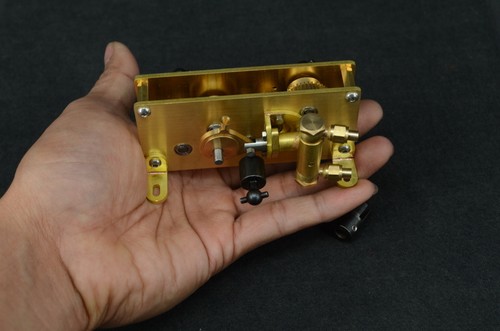Brass Decelerating Transfer Box wiht Water Pump - Picture 2 of 7