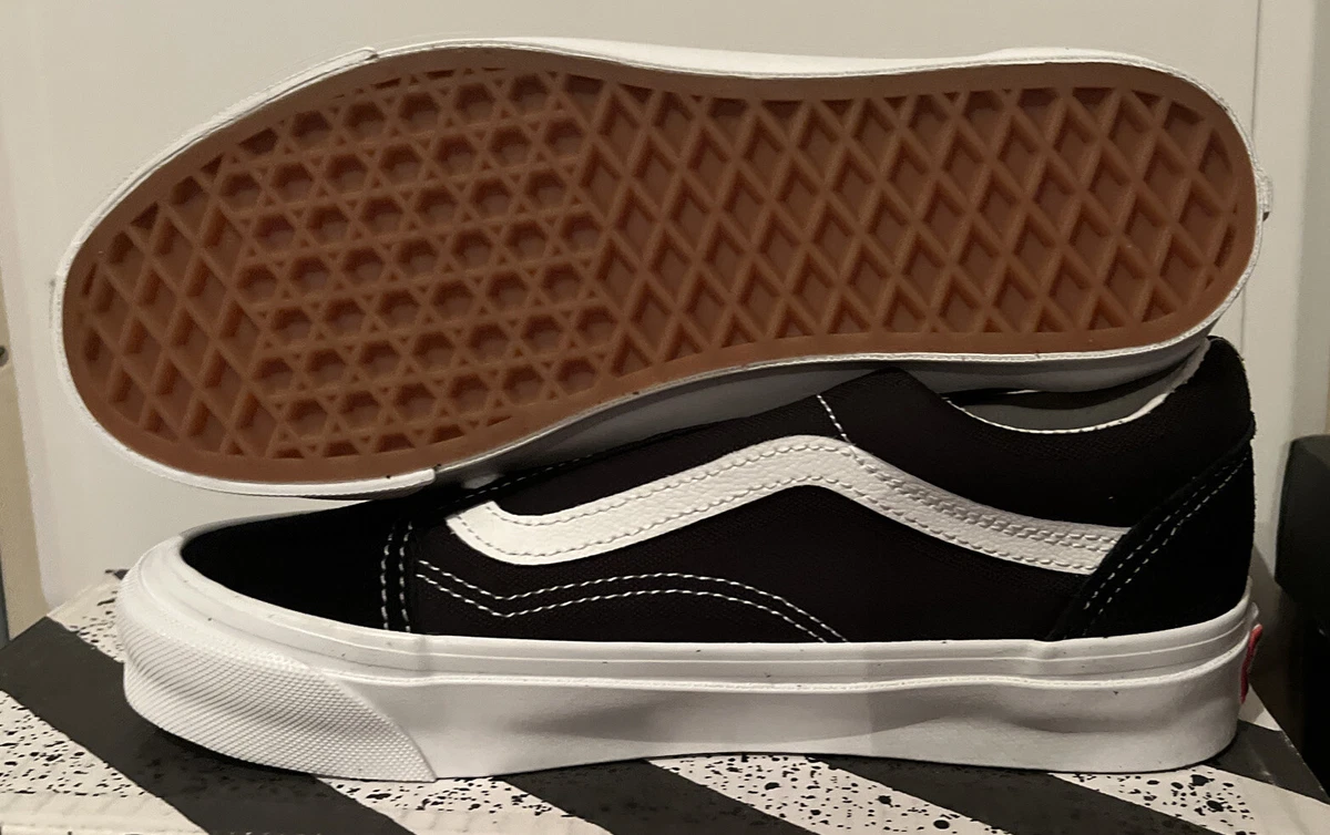 Vans vault old skool black outlet white