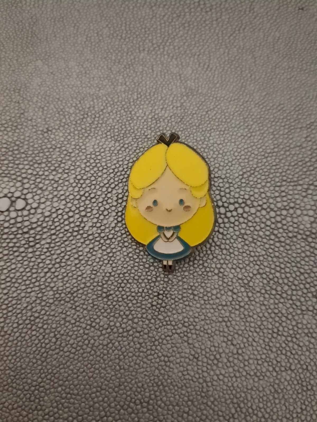 Disneys Disneyland Cutie MysteryBox Alice in Wonderland Trading Pin