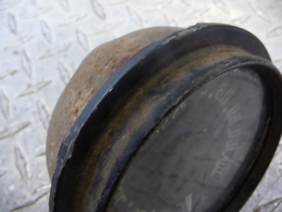 Velocímetro Dodge D100 Sweptside Foto 2 de 4