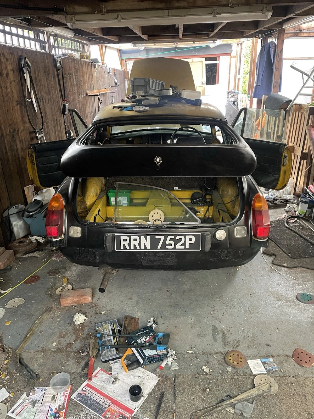 1976 Mgb Gt - Picture 1 of 10