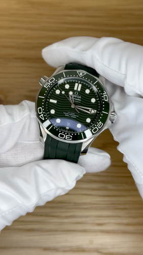 Omega Seamaster Professional Diver 300M Grün / 2023 / Full Set - Video 1 von 1