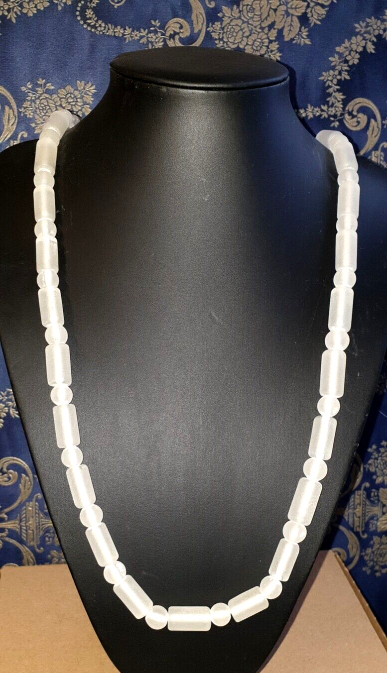 110 cm langes Collier Kette aus Natur - Bergkristallen "geeist" große Schließe
