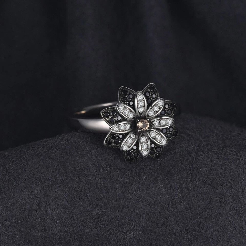 Handmade Flower Design Brown & White CZ & Black Onyx In 935 Silver Women's Ring - Image 2 of 4