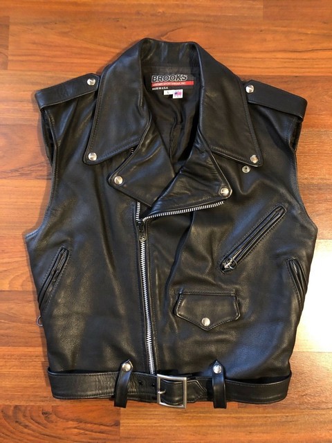 brooks vest womens for sale