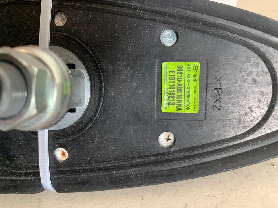 ✅ 2014 HYUNDAI ELANTRA ANTENNA PN:96210-A5610 原始设备制造商 — 第 3/3 张图片