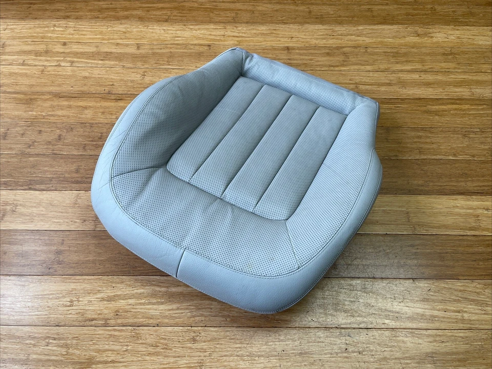 Cojín de asiento inferior delantero derecho gris Mercedes CLS 550 2012-2018 FABRICANTE DE EQUIPOS ORIGINALES *NOTA Foto 4 de 4
