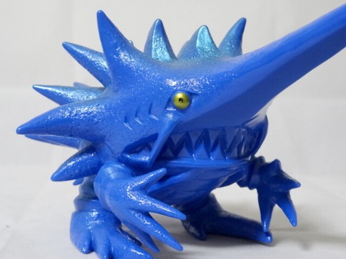 Amapro 2000 Dengoo Urban Soft Vinyl Figure Blue Great Cosmic Beast Kaiju Sofubi - Picture 2 of 20