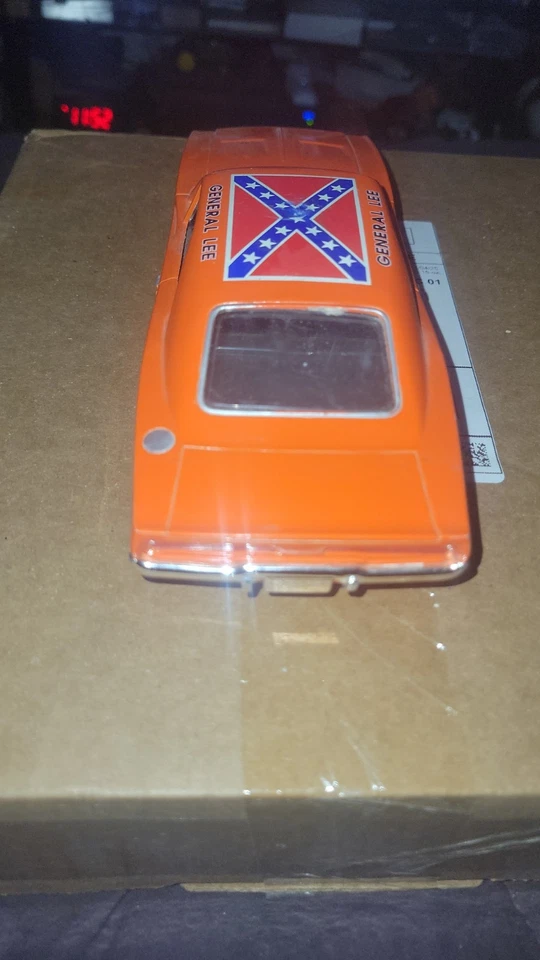 Racing Champions General Lee 1999 escala 1:24 Foto 3 de 4