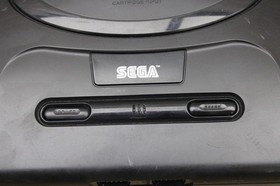 Sega MK-1631 - VA1 Genesis Console System & Controller Only - Fully Tested.