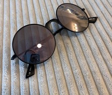 LE SPECS POOLSIDE PUNK LSP1502119 MATTE BLACK SUNGLASSES Good Preowned Cond K2