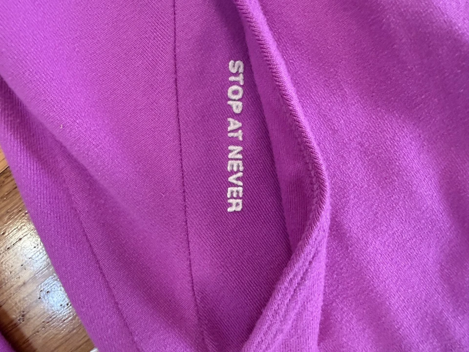 Pulôver feminino ASICS 1/4 com zíper corrida treino atlético esporte M - Imagem 4 de 4