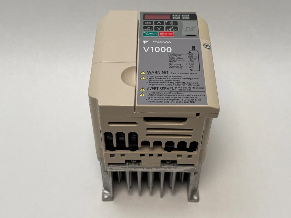 Yaskawa CIMR-VCB0010BAA Inverter Drive V1000 - Image 2 of 4