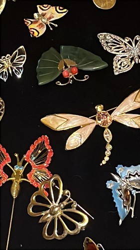 Vintage Schmetterling Brosche Konvolut 32 Teile Schmuck Libelle Strass Anhänger Pins - Bild 13 von 20