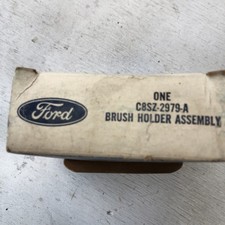 C8sz-2979-a Mustang Air Conditioning Compressor Original Ford Brushes Assembly C8sz-2979-a Mustang Air Conditioning Compressor Original Ford Brushes Assembly