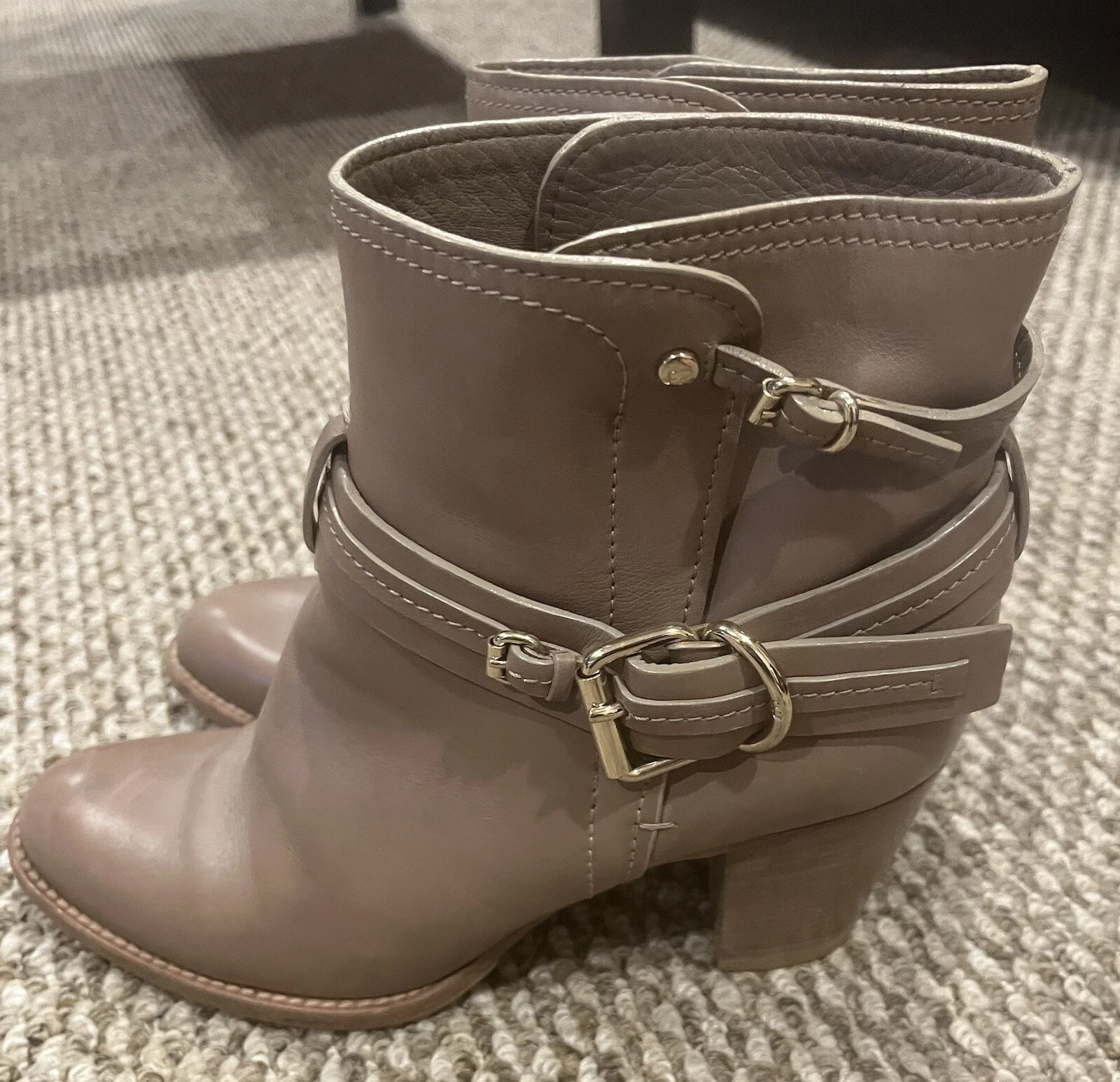 Bottes d'occasion Christian Dior Equestre boucle basse cheville marron 39