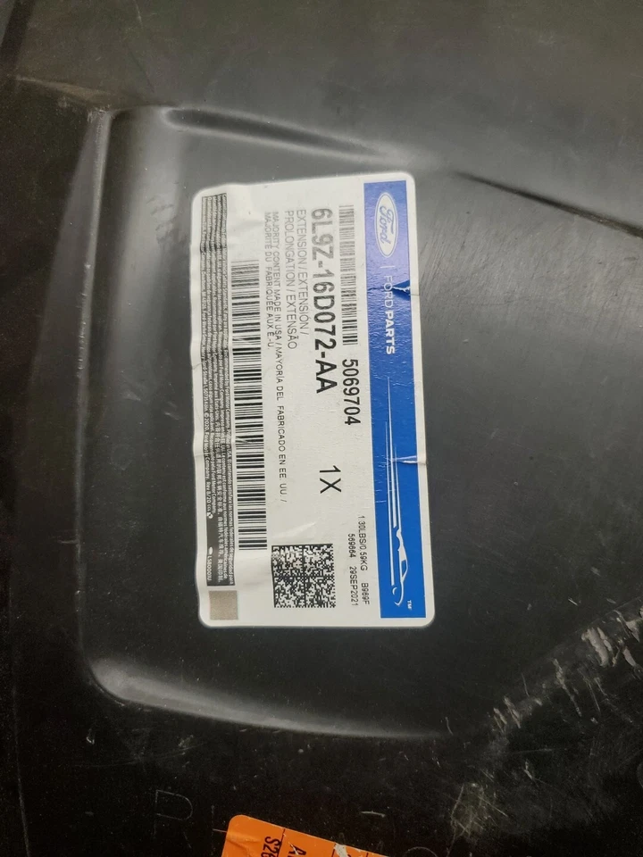 Forro de guardabarros OEM para Mercury Mountaineer 2006-2010 sección delantera derecha Foto 2 de 3
