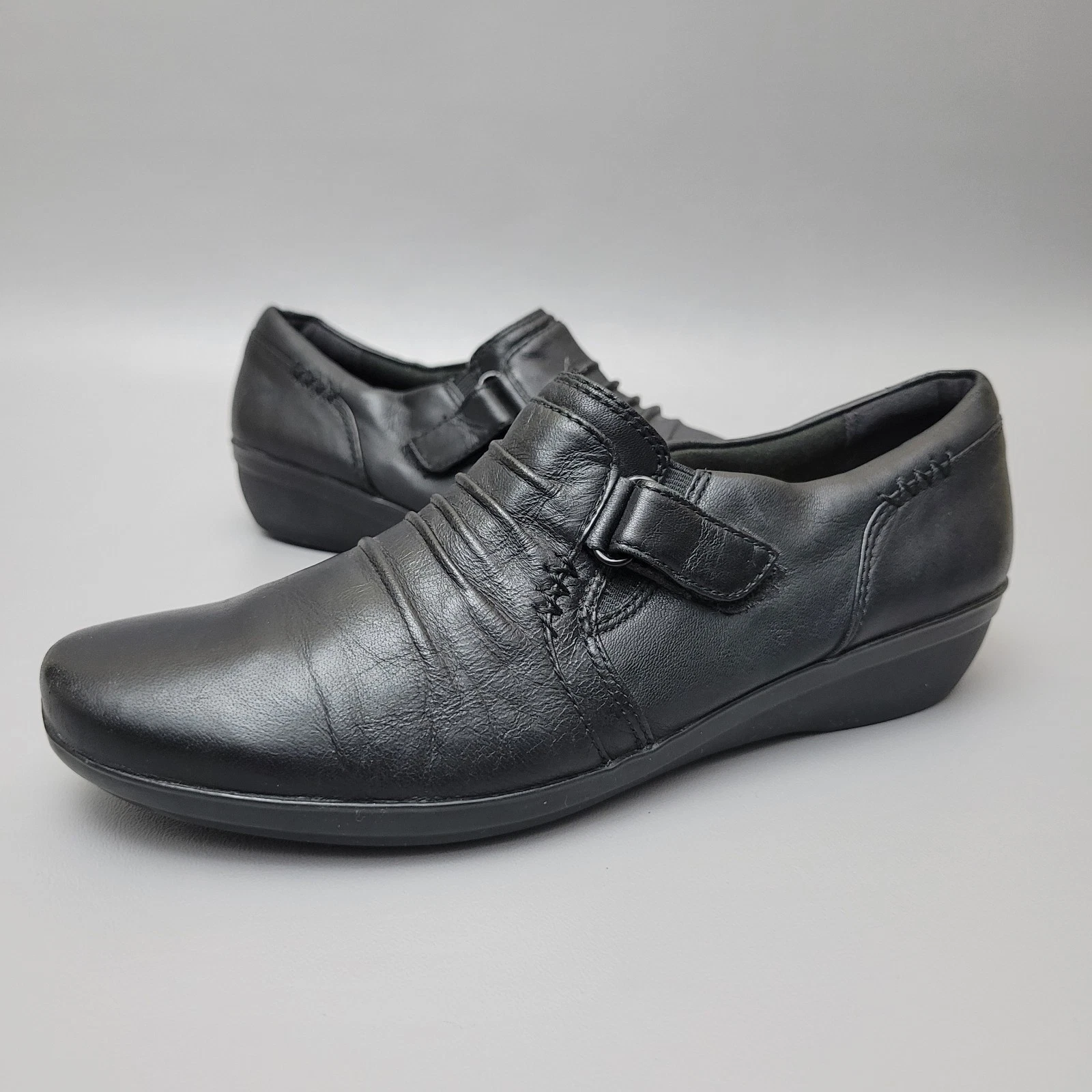 Mocassino donna Clarks Collection taglia 7 5 M nero morbido cuscino plissettato