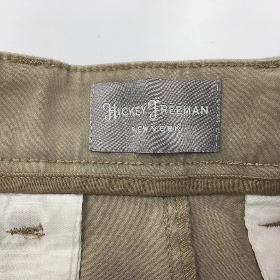 Pantalones chinos Hickey Freeman para hombre frente plano talla 38x32 calce clásico moca nuevos con etiquetas Foto 3 de 4