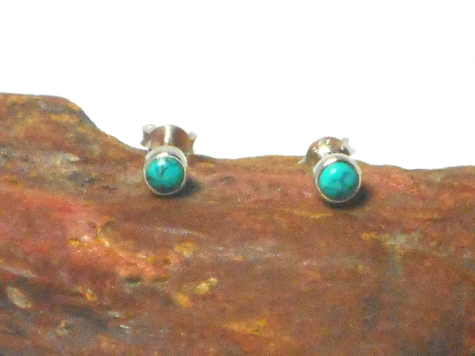 Small Round Blue TURQUOISE  Sterling  Silver  925 Gemstone Stud Earrings - 4 mm - Image 3 of 4