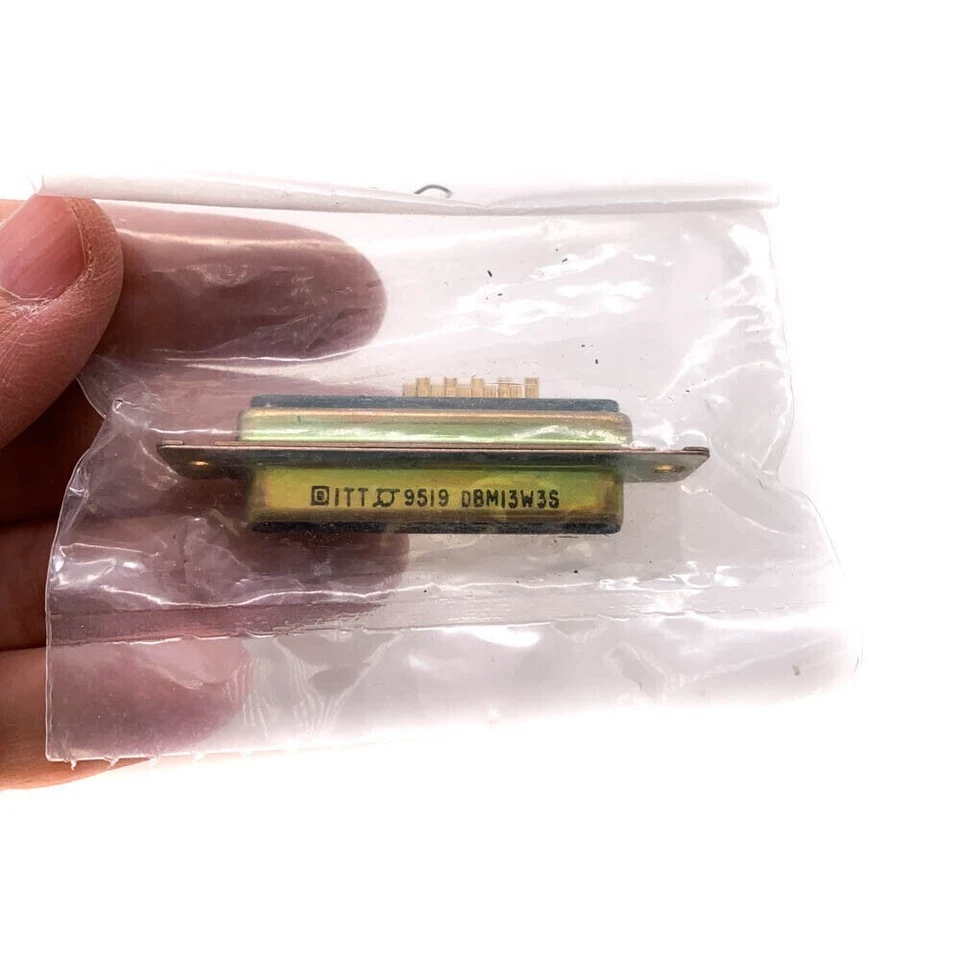 ITT Cannon DBM13W3S D-Sub Female Sockets Connector 13 Position Combo Receptacle - Image 3 of 3