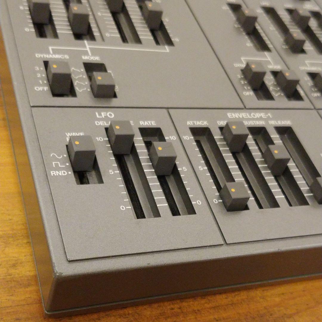 Roland PG-800 Synthesizer Programmer w/ cable Function Roland PG-800 Synthesizer Programmer w/ cable Function
